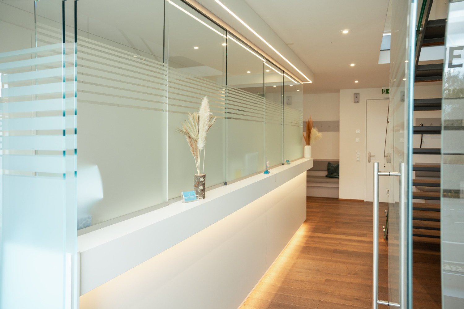 Ordination Dr. Kastner in Salzburg - A7 3068 Bearbeitet lichtgruen design linda mayr