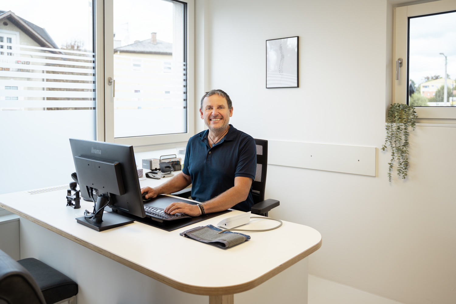 Ordination Dr. Kastner in Salzburg - A7 3131 lichtgruen design linda mayr 2