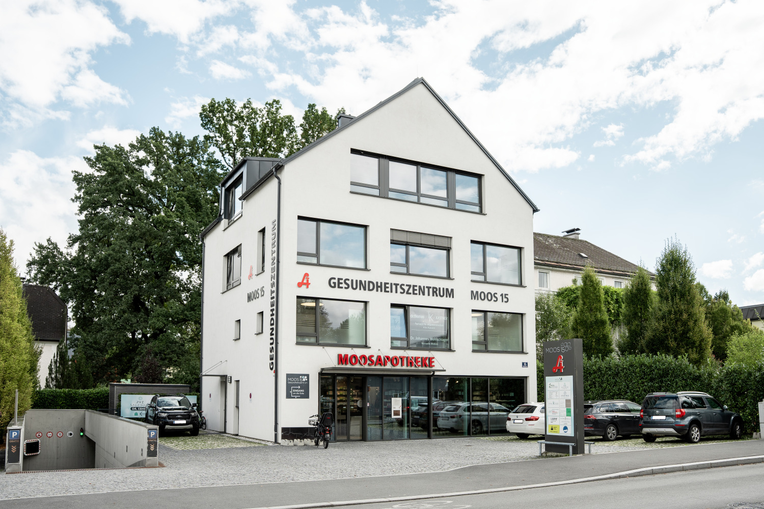 Ordination Dr. Kastner in Salzburg - A7 3172 lichtgruen design linda mayr